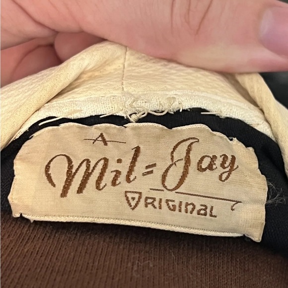 Vintage 1940s dress with rhinestones - Picture 7 of 9